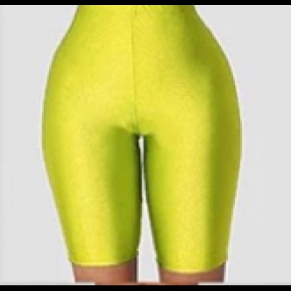 High Rise Biker Shorts - Picture 7 of 8